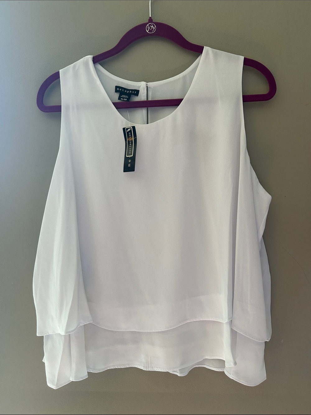 Metaphor White Layered  Sleeveless Blouse